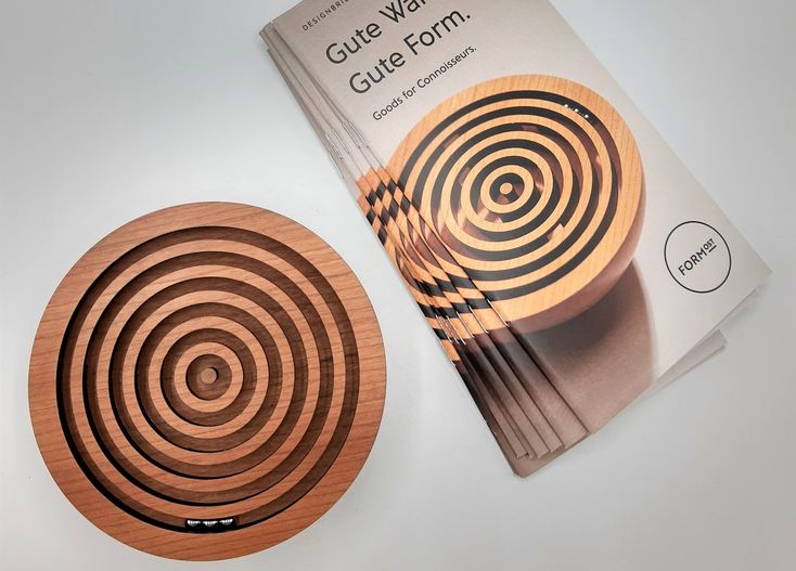  Spiele und Design Objekte von NAEF. 