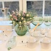 Vase Felicitas, grüne runde Rillenvase und Schale aus original Thüringer Waldglas im Grünen 