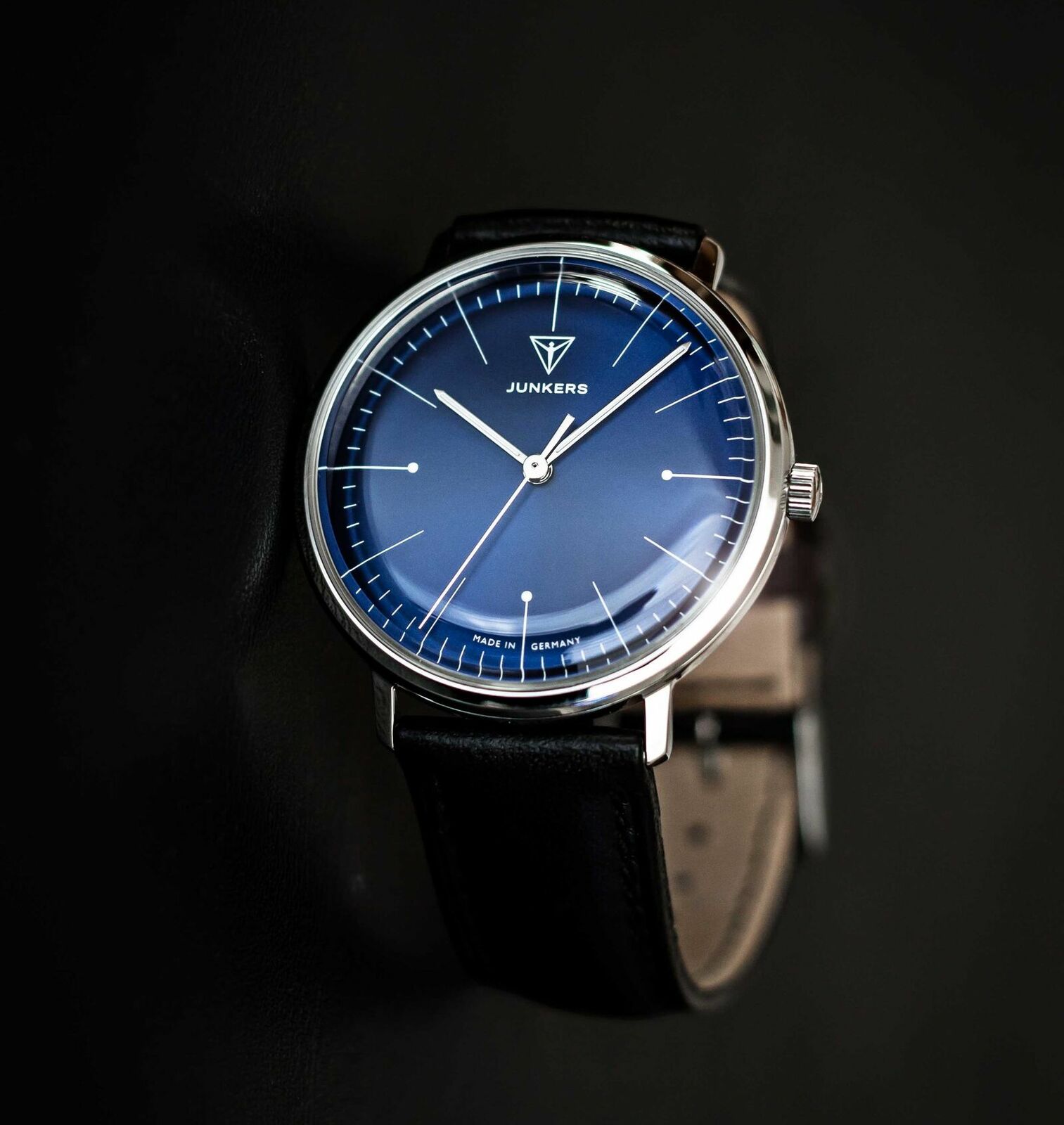 Junkers BAUHAUS Quarz Armbanduhr Blau / Kalbsleder