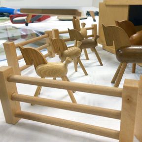 Der originale Pferdestall von Dyroff auf einer Ausstellung von Günter Höhne