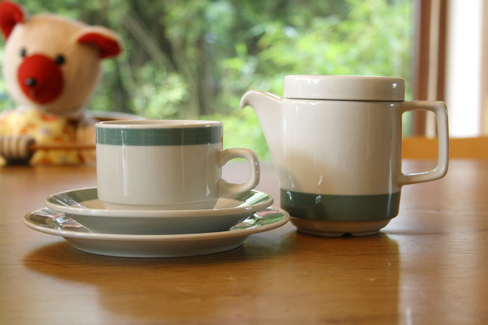 Ungewöhnlicherweise ist dieses Geschirr sogar in der Münchner Pinakothek der Moderne sowie im Grassimuseum für angewandte Kunst in Leipzig zu sehen.