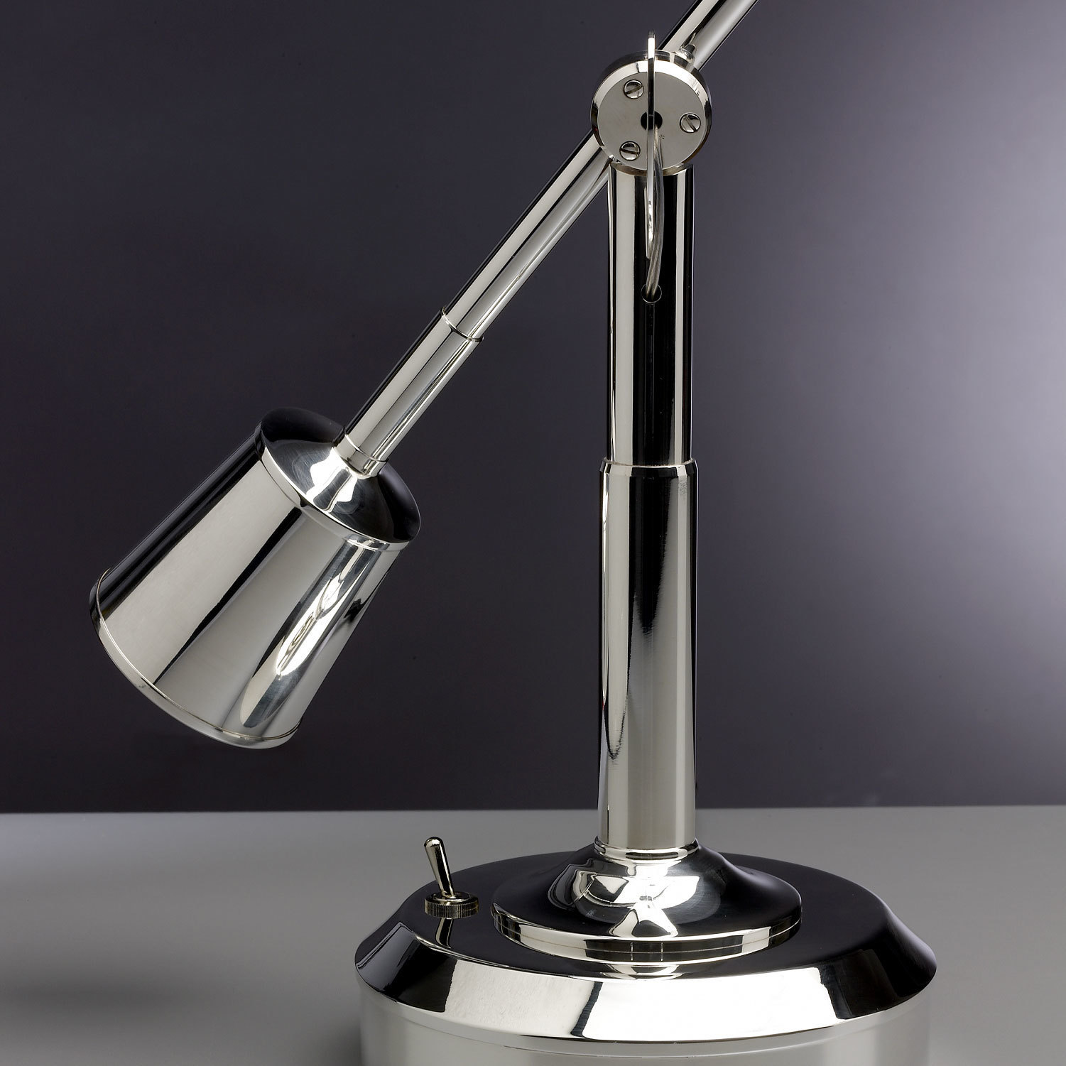 limitierte Schreibtischleuchte EB28 von Édouard Buquet - tecnolumen