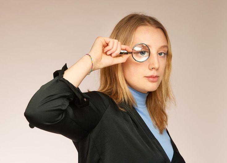  LEA Ohne Chichi - diese Architekturstudentin ist ein echter Gewinn für unsere Online-Kommunikation. 