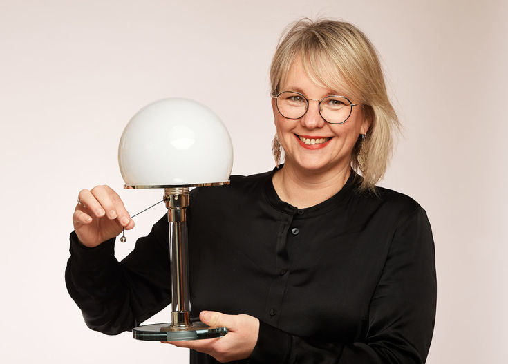  KATRIN Die hauptberufliche  Kriminalistin geht samstags in unserem Schweriner Laden leidenschaftlich auf Designsuche. 