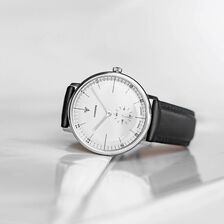 Junkers BAUHAUS Quarz Armbanduhr mit kleiner Sekunde
