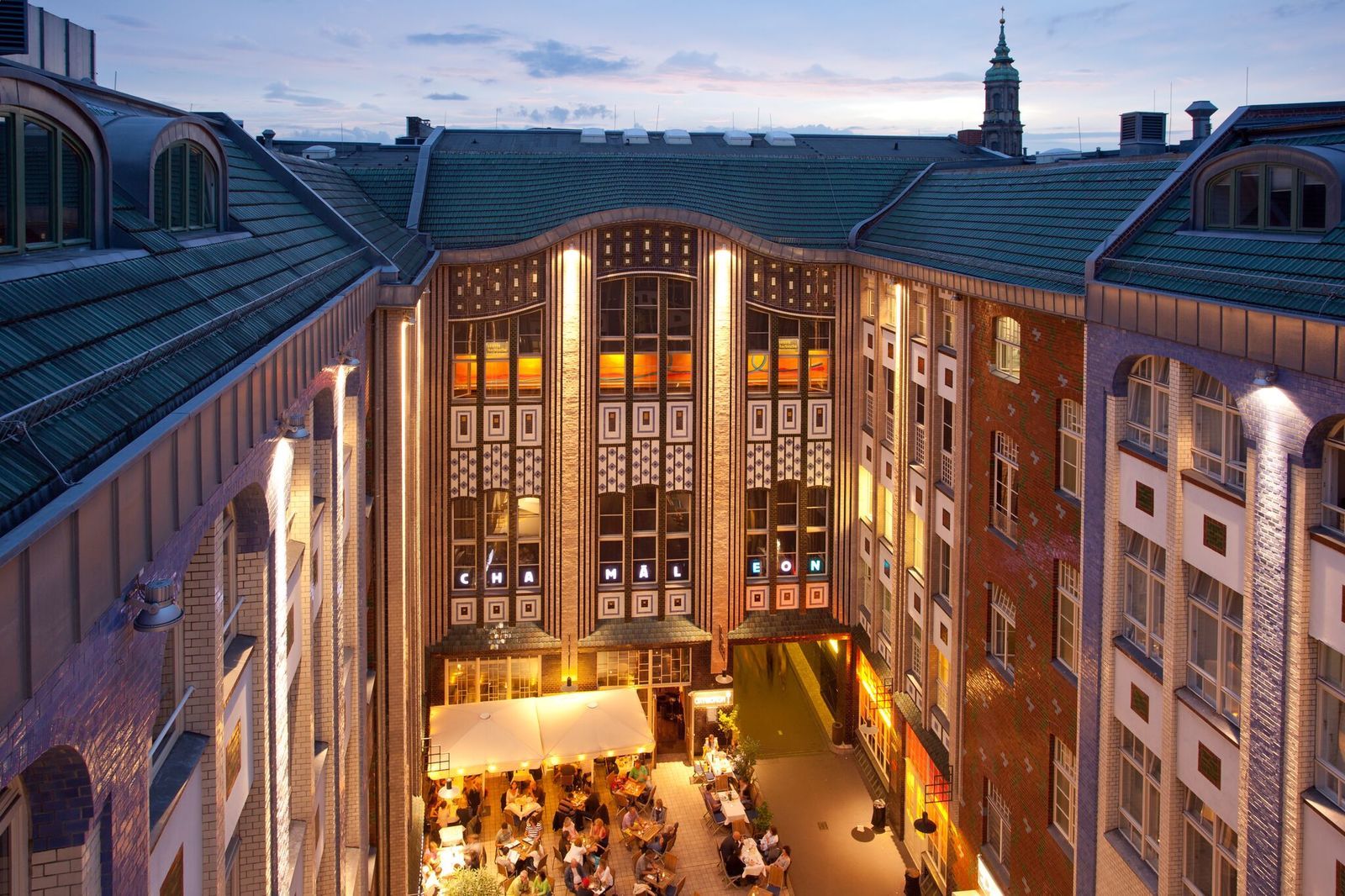 Ab 14. September 2018 wird FORMOST in den Hackeschen Höfen präsent sein.