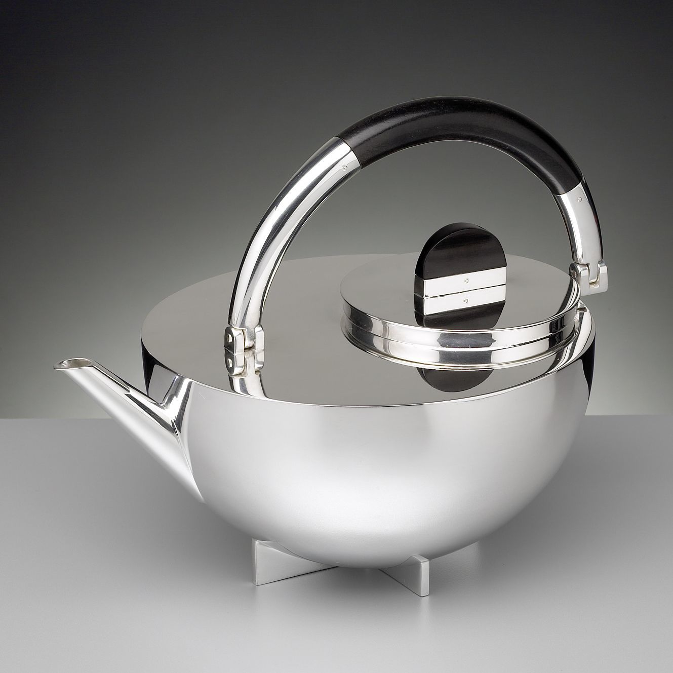 Bauhaus Teekanne – MBTK 24, Sterling Silber von Marianne Brand