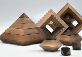 Sphaera naef labyrinth-design : sarah ahart/bryanna dering Sphaera naef labyrinth-design : sarah ahart/bryanna dering