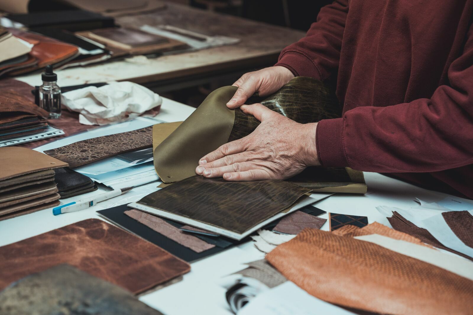 Secrid Wallet, Herstellung/ Leder Verarbeitung