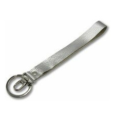 Schlüsselband aus Leder mit Ring und Karabiner
