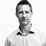 Der heutige Chefdesigner von Naef ist Künstler, Designer und Produktmanager. Es war der Jürg Näf, der diesen ausgebildeten Spielmittelgestalter aus Halle in die Schweiz lockte.  Heiko Hillig