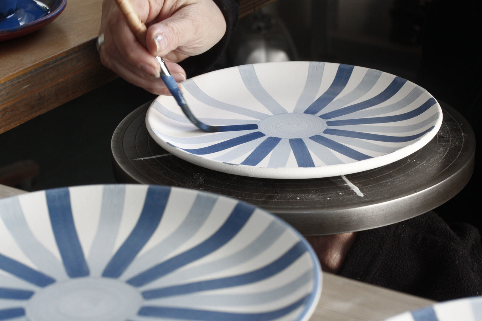 Hedwig Bollhagen. Handbemalte Dekore aus der Manufaktur