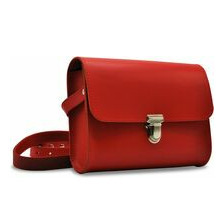 Zeitlos, praktisch, retro. Die Brottasche aus Rindleder ist für Menschen, die den Vintage-Look mögen und natürlich auch ein schönes Geschenk für Kinder. Kita, Schule, Theater, Alltag, die Brottasche ist ein cooler Begleiter und Hingucker! BROTTASCHE Klassisch