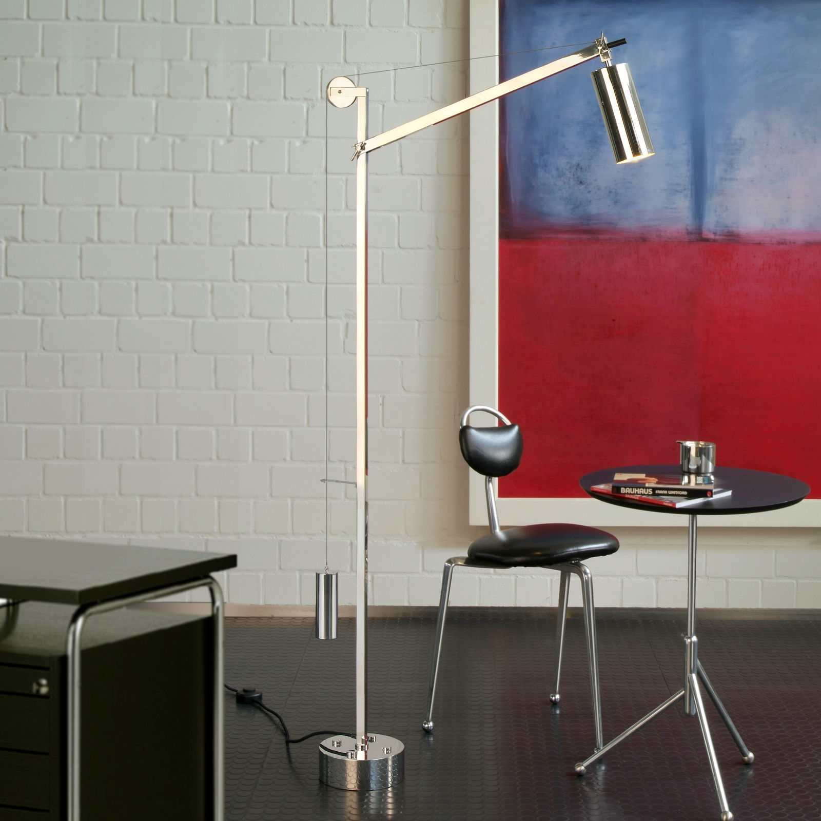 Bauhaus-Stehleuchte mit Gegengewicht – BH23